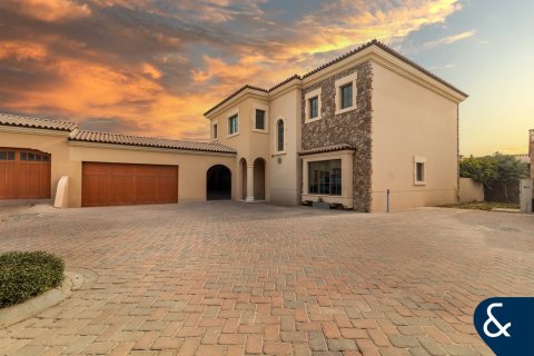 Villa en Jumeirah Golf Estates, Dubai, 4 dormitorios, 347 m², № 88583 - foto 2