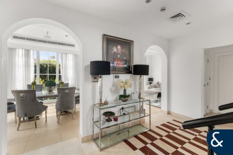 Villa en Jumeirah Golf Estates, Dubai, 4 dormitorios, 347 m², № 88583 - foto 7