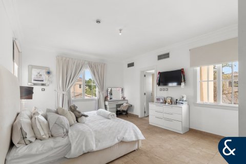 Villa en Jumeirah Golf Estates, Dubai, 4 dormitorios, 347 m², № 88583 - foto 14