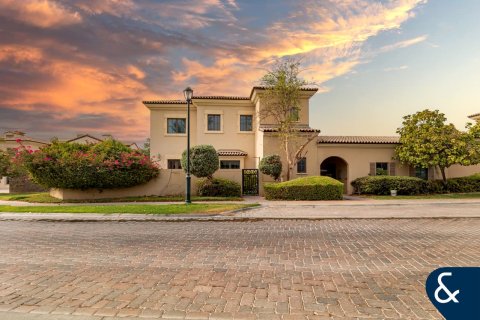 Villa à Jumeirah Golf Estates, Dubai, 4 chambres, 347 m², № 88583