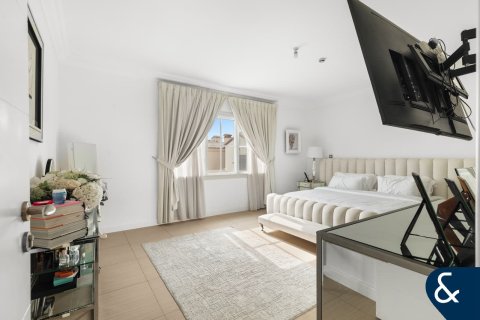 Villa en Jumeirah Golf Estates, Dubai, 4 dormitorios, 347 m², № 88583 - foto 13