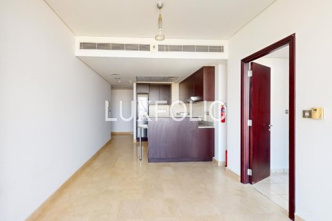 Снять в аренду квартиру в DIFC, Дубай: 1 спальня, 74м², № 46143 - фото 3