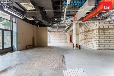 Tienda en Al Barsha, Dubai, 561 m², № 118492 - foto 13