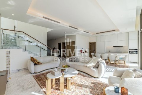 Вилла в District One, Мохаммед Бин Рашид Сити, Дубай, 4 спальни, 569.96м², № 135970