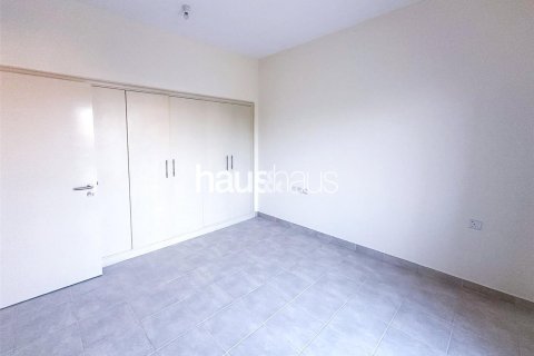 Townhouse in Dubai Sports City, Dubai 4 bedrooms, 297 sq.m. № 43347 - photo 4