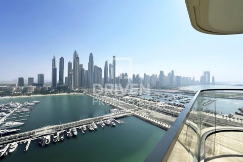 Квартира в EMAAR Beachfront, Dubai Harbour, Дубай, 3 спальни, 158.4м², № 129331