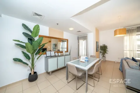 Apartment in Jumeirah Beach Residence, Dubai 2 bedrooms, 118 sq.m. № 122751 - photo 5