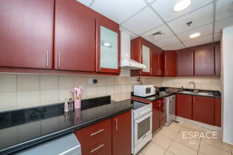 Apartment in Jumeirah Beach Residence, Dubai 2 bedrooms, 118 sq.m. № 122751 - photo 7