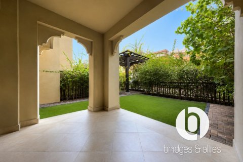Apartment in Old Town, Dubai 1 bedroom, 135 sq.m. № 139314 - photo 12
