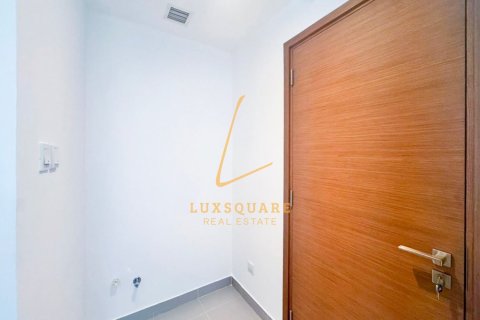 Apartment in Al Wasl, Dubai 2 bedrooms, 157 sq.m. № 134478 - photo 2