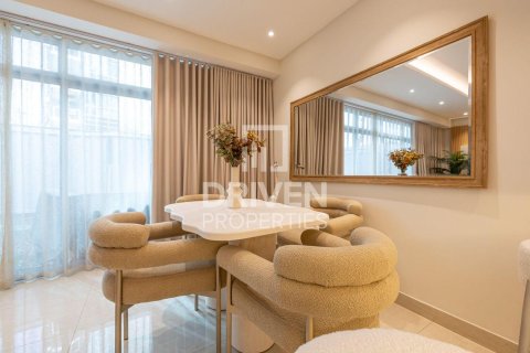 Снять в аренду квартиру в The Residences, Даунтаун Дубай (Даунтаун Бурдж Дубай), Дубай: студию, 85.75м², № 128038 - фото 16