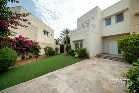 Villa à Meadows 1, Meadows, Dubai, 6 chambres, 457 m², № 122936 - photo 20