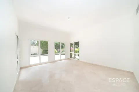 Villa à Meadows 1, Meadows, Dubai, 6 chambres, 457 m², № 122936 - photo 5