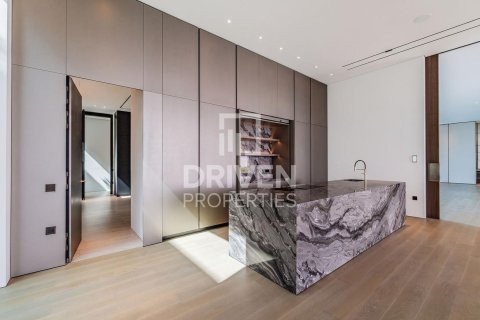 Villa in The Crescent, Palm Jumeirah, Dubai 6 bedrooms, 1760.05 sq.m. № 140113 - photo 9