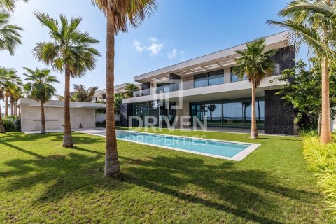 Villa in The Crescent, Palm Jumeirah, Dubai 6 bedrooms, 1760.05 sq.m. № 140113 - photo 2