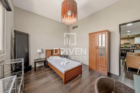 Снять в аренду квартиру в District 10, Джумейра Вилладж Серкл, Дубай: 1 спальня, 108.05м², № 129399 - фото 9