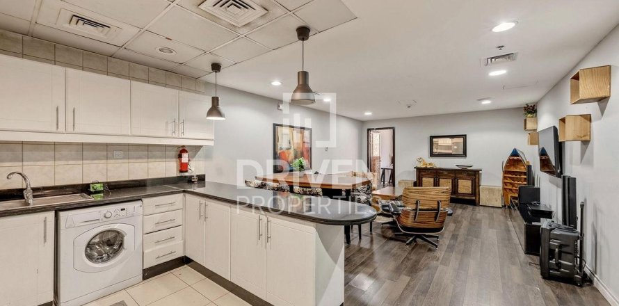 Квартира в District 10, Джумейра Вилладж Серкл, Дубай, 1 спальня, 108.05м², № 129399