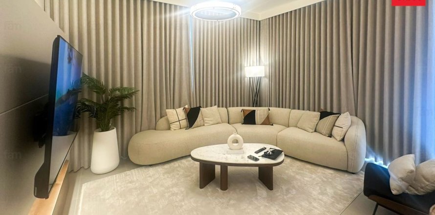 Apartment in Dubai 2 bedrooms, 101.2 sq.m. № 72383