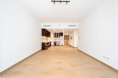Снять в аренду квартиру в La Mer, Джумейра, Дубай: 1 спальня, 75.72м², № 128793 - фото 4