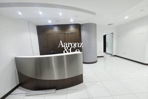 Снять в аренду офис в Бизнес-Бэе, Дубай: 213м², № 133190 - фото 12