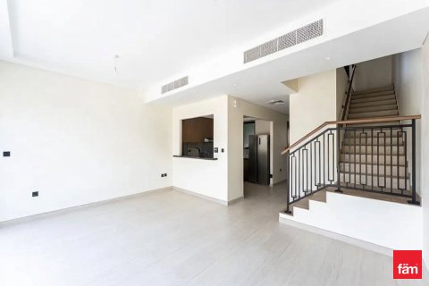 Таунхаус в Дубае, 4 спальни, 144м², № 115291