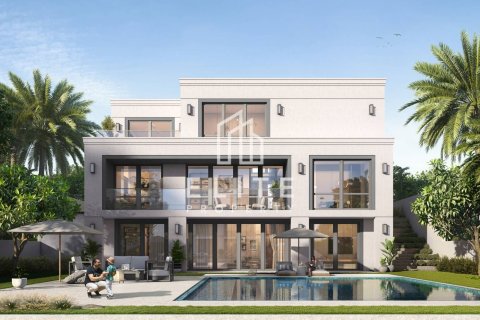 Villa in Dubai 5 bedrooms, 724 sq.m. № 121283 - photo 9
