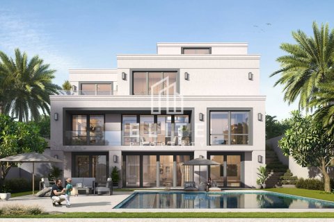 Villa in Dubai 5 bedrooms, 724 sq.m. № 121283 - photo 11