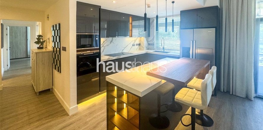 Apartamento en Greens, Dubai, 2 dormitorios, 131 m², № 43796