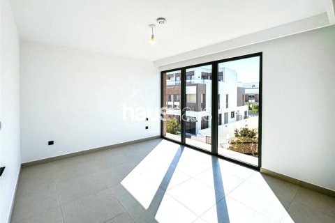 Villa in Aura, Tilal Al Ghaf, Dubai 4 bedrooms, 317 sq.m. № 43793 - photo 5