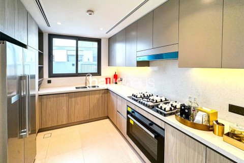Villa in Aura, Tilal Al Ghaf, Dubai 4 bedrooms, 317 sq.m. № 43793 - photo 3