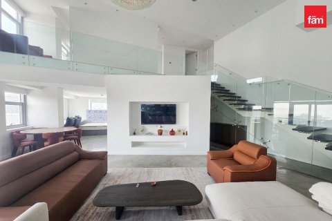 Penthouse in Business Bay, Dubai 1 bedroom, 188.9 sq.m. № 123452 - photo 3