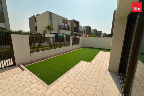 Townhouse in Dubai 4 bedrooms, 244.6 sq.m. № 123455 - photo 16