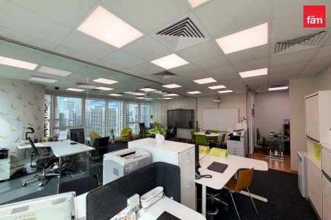 Bureau à Business Bay, Dubai, 86.8 m², № 124546 - photo 13