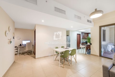 Apartment in Bahar, Jumeirah Beach Residence, Dubai 1 bedroom, 111 sq.m. № 72643 - photo 11