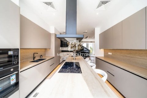 Townhouse in Al Barari, Dubai 4 bedrooms, 459 sq.m. № 74024 - photo 3