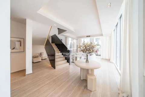 Townhouse in Al Barari, Dubai 4 bedrooms, 459 sq.m. № 74024 - photo 11