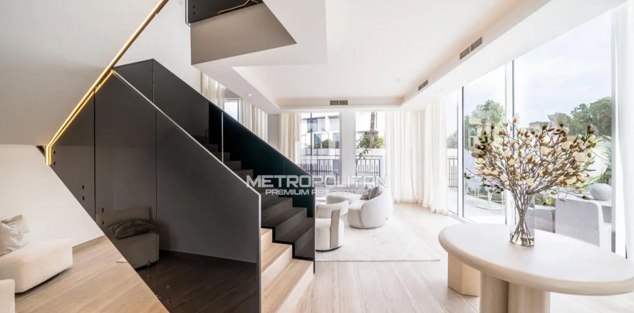 Townhouse in Al Barari, Dubai 4 bedrooms, 459 sq.m. № 74024