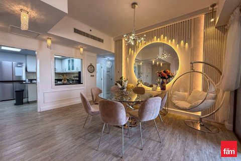 Купить квартиру в Дубае: 3 спальни, 178.7м², № 109349 - фото 14
