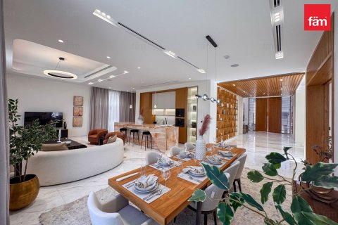 Villa in Dubai 6 bedrooms, 800 sq.m. № 109352 - photo 24
