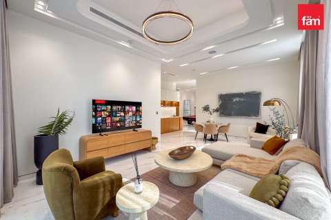 Villa in Dubai 6 bedrooms, 800 sq.m. № 109352 - photo 20