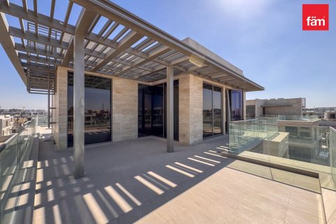 Villa in Dubai 6 bedrooms, 800 sq.m. № 109352 - photo 6