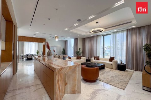 Villa in Dubai 6 bedrooms, 800 sq.m. № 109352 - photo 22