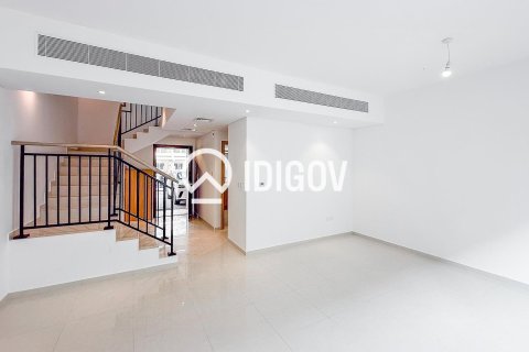 Townhouse in Dubai 3 bedrooms, 112.23 sq.m. № 120847