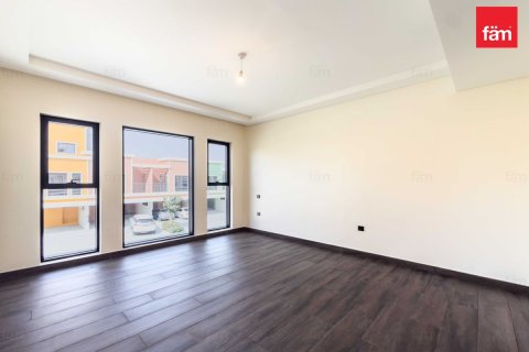 Villa à Dubai, 5 chambres, 219.7 m², № 115326 - photo 6