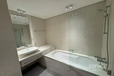 Apartment in Jumeirah Beach Residence, Dubai 2 bedrooms, 136 sq.m. № 122402 - photo 16