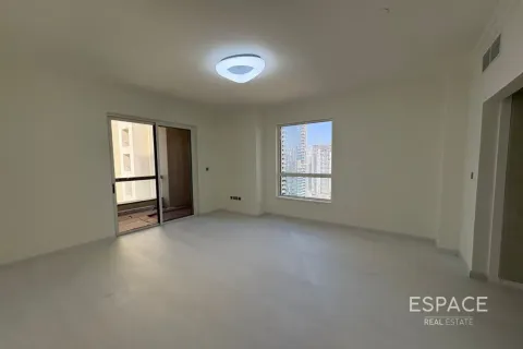Apartment in Jumeirah Beach Residence, Dubai 2 bedrooms, 136 sq.m. № 122402 - photo 14