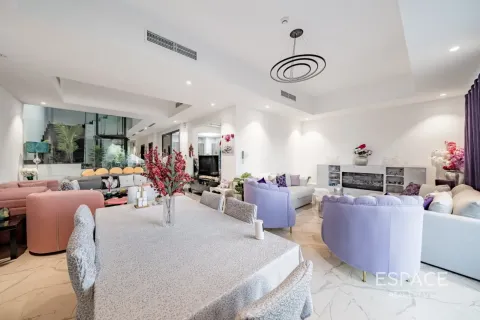 Townhouse in Al Furjan, Dubai 4 bedrooms, 269 sq.m. № 122401 - photo 3