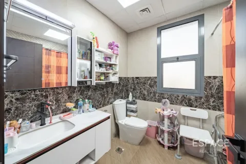Townhouse in Al Furjan, Dubai 4 bedrooms, 269 sq.m. № 122401 - photo 17