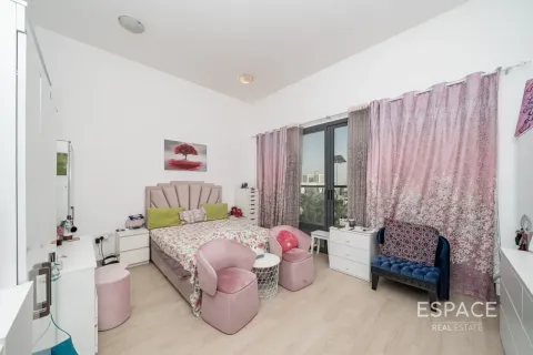 Townhouse in Al Furjan, Dubai 4 bedrooms, 269 sq.m. № 122401 - photo 15