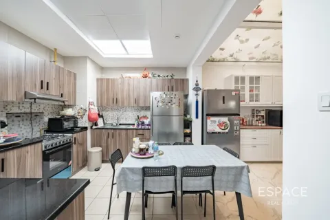 Townhouse in Al Furjan, Dubai 4 bedrooms, 269 sq.m. № 122401 - photo 10